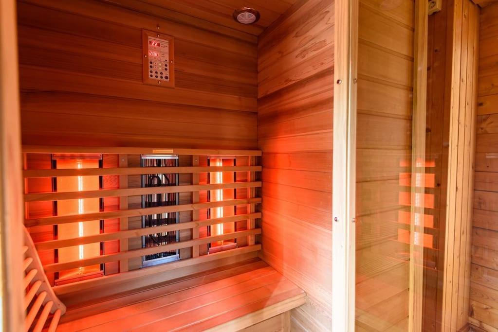 Spacious Wooden Cottage With Infra-Red Sauna At Veluwe Пюттен Экстерьер фото